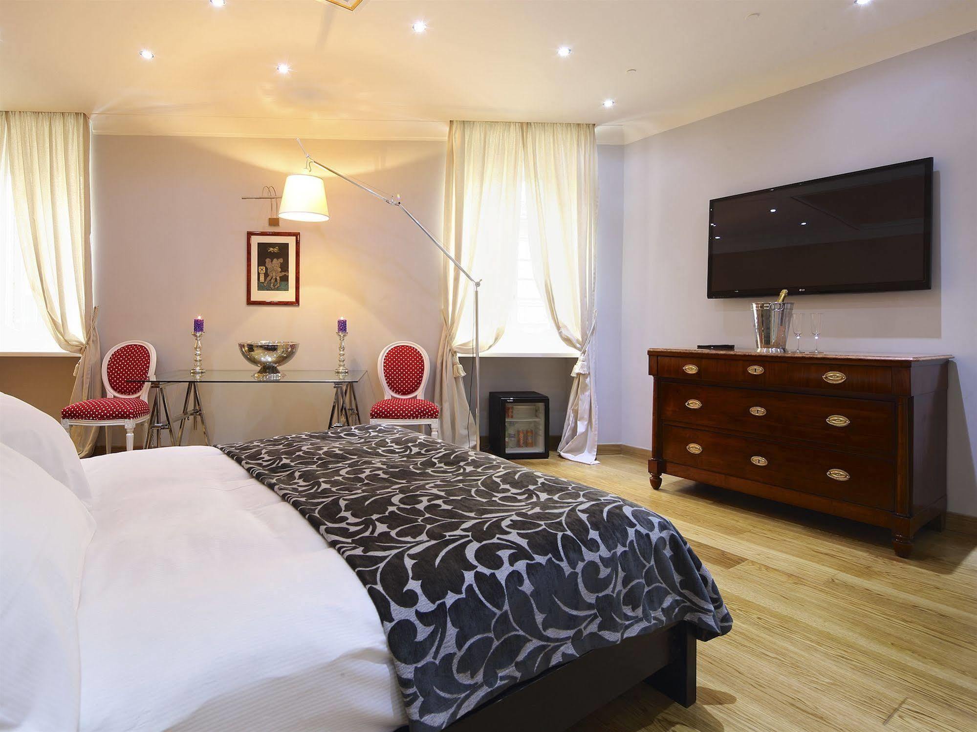 Relais Roma Centro Bed & Breakfast Bagian luar foto